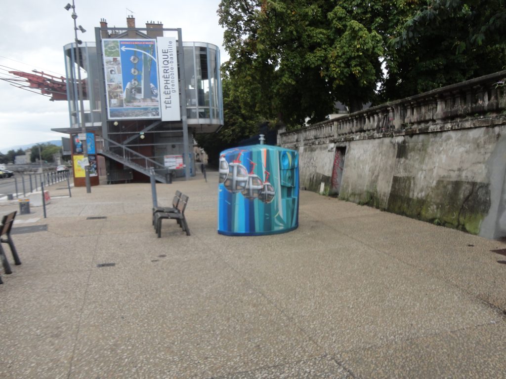 L ESPACE PUBLIC du TÉLÉPHÉRIQUE Grenoble le Changement